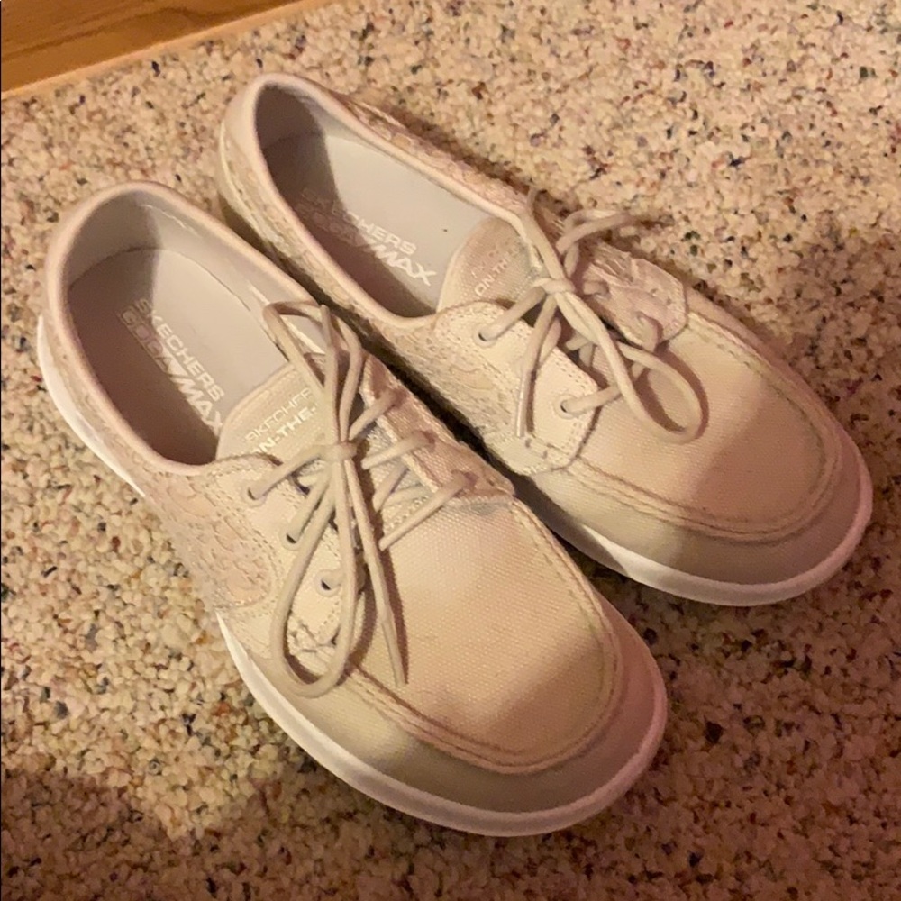 Skechers goga max